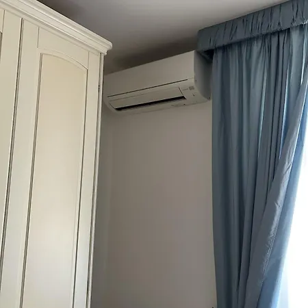 Simple Rooms, For Rent דירה *