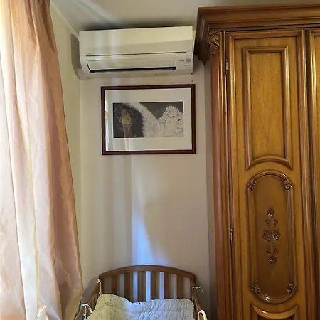Simple Rooms, For Rent 公寓